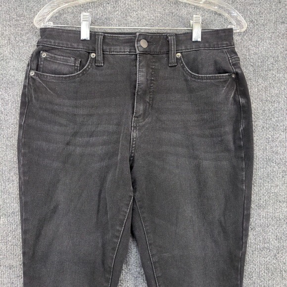 Time And Tru Women's High Rise Curvy Jeans Black 8 Petite Whiskers - Picture 3 of 11